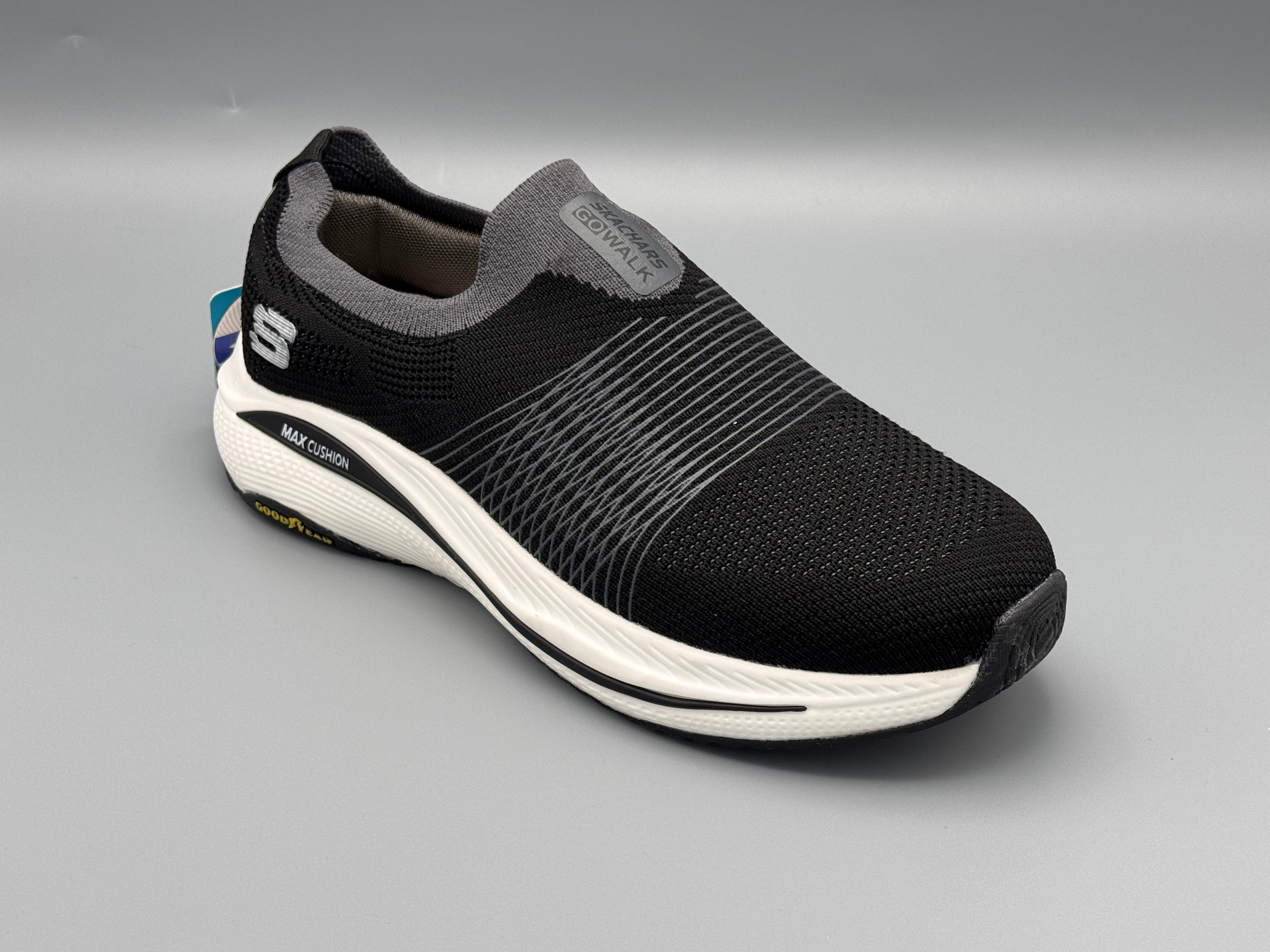 Skechers max cushion (nauhaton)