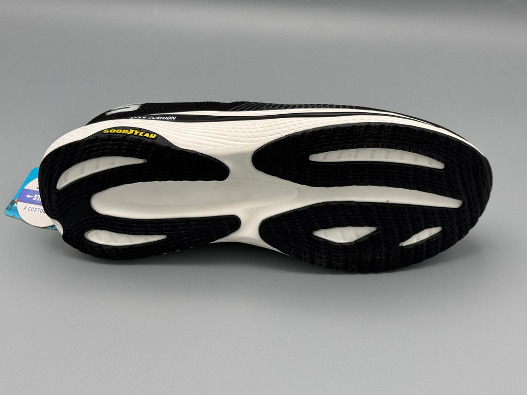 Skechers max cushion (nauhaton)