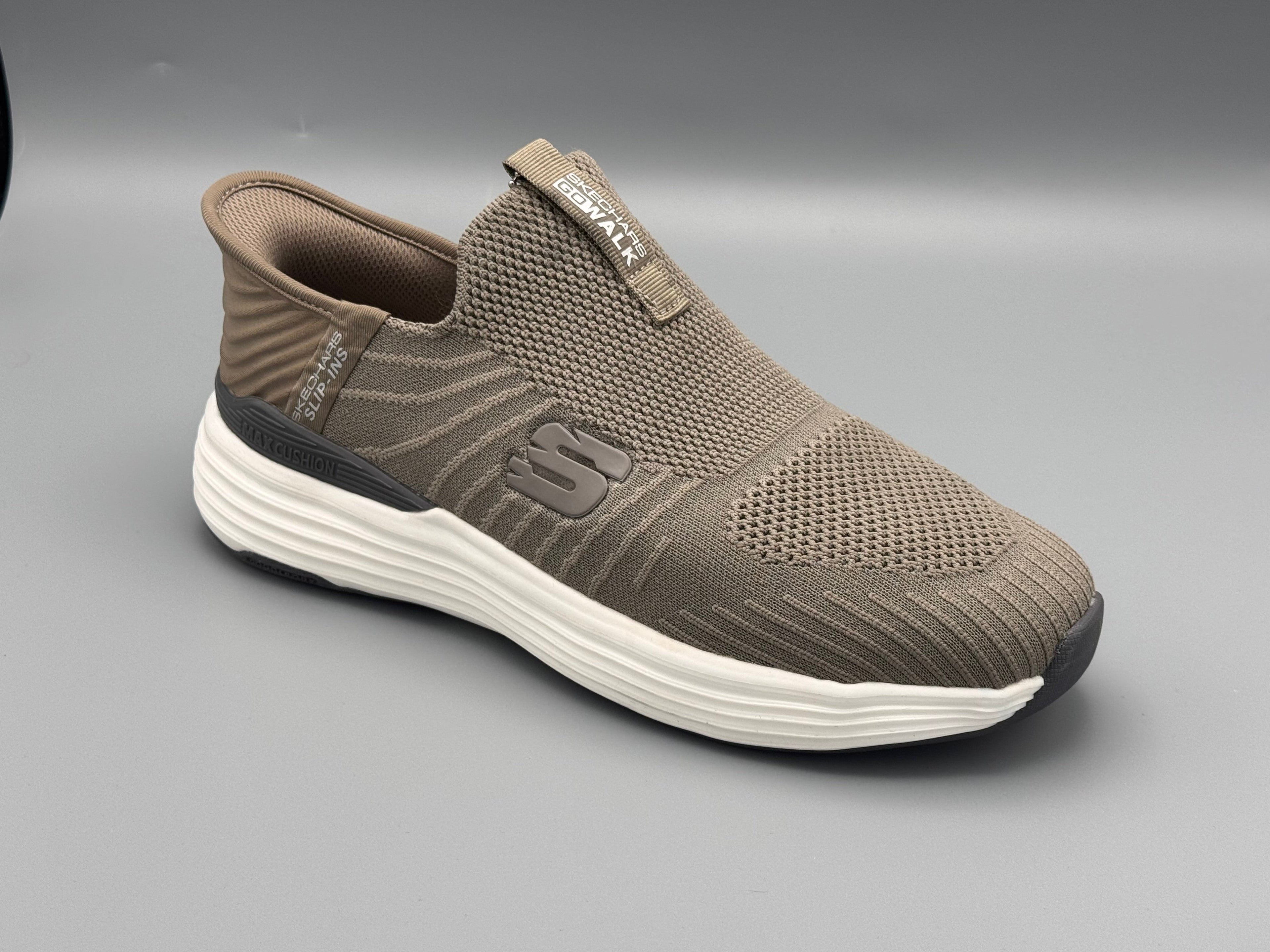 Skechers max cushion (sisäänastettava)