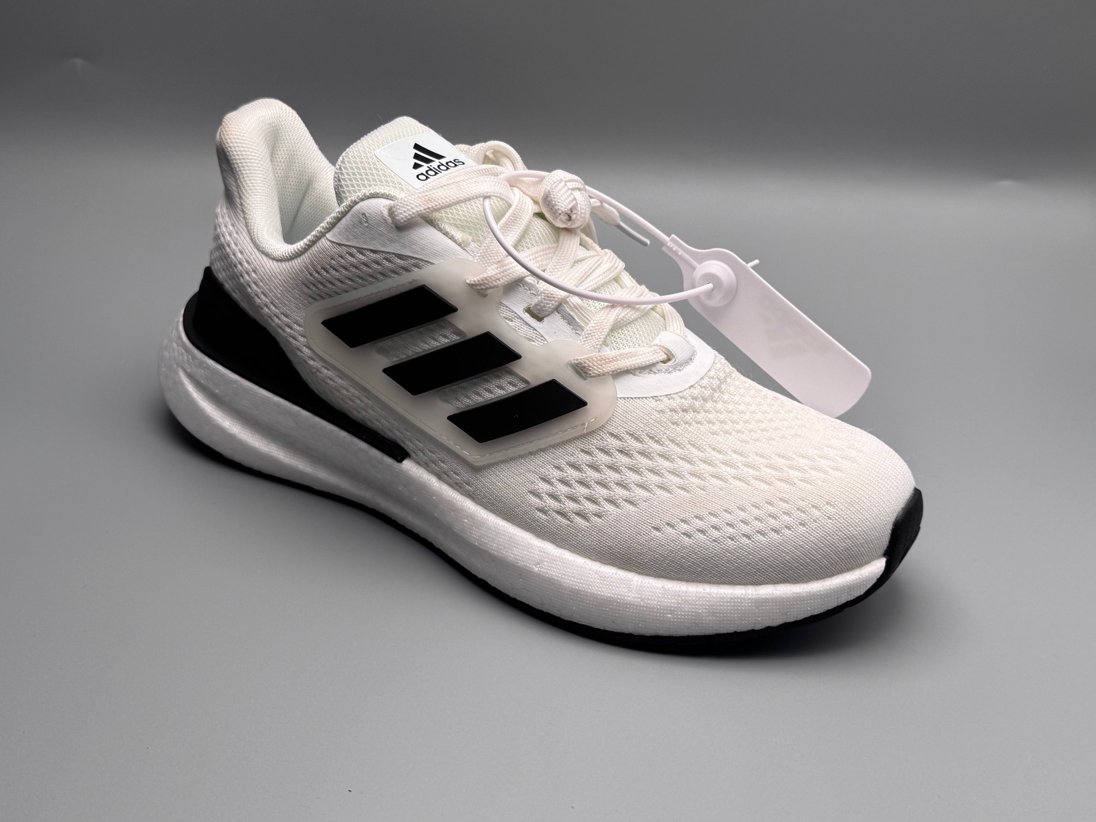 Ultra Boost vaahtomaiset joggerit