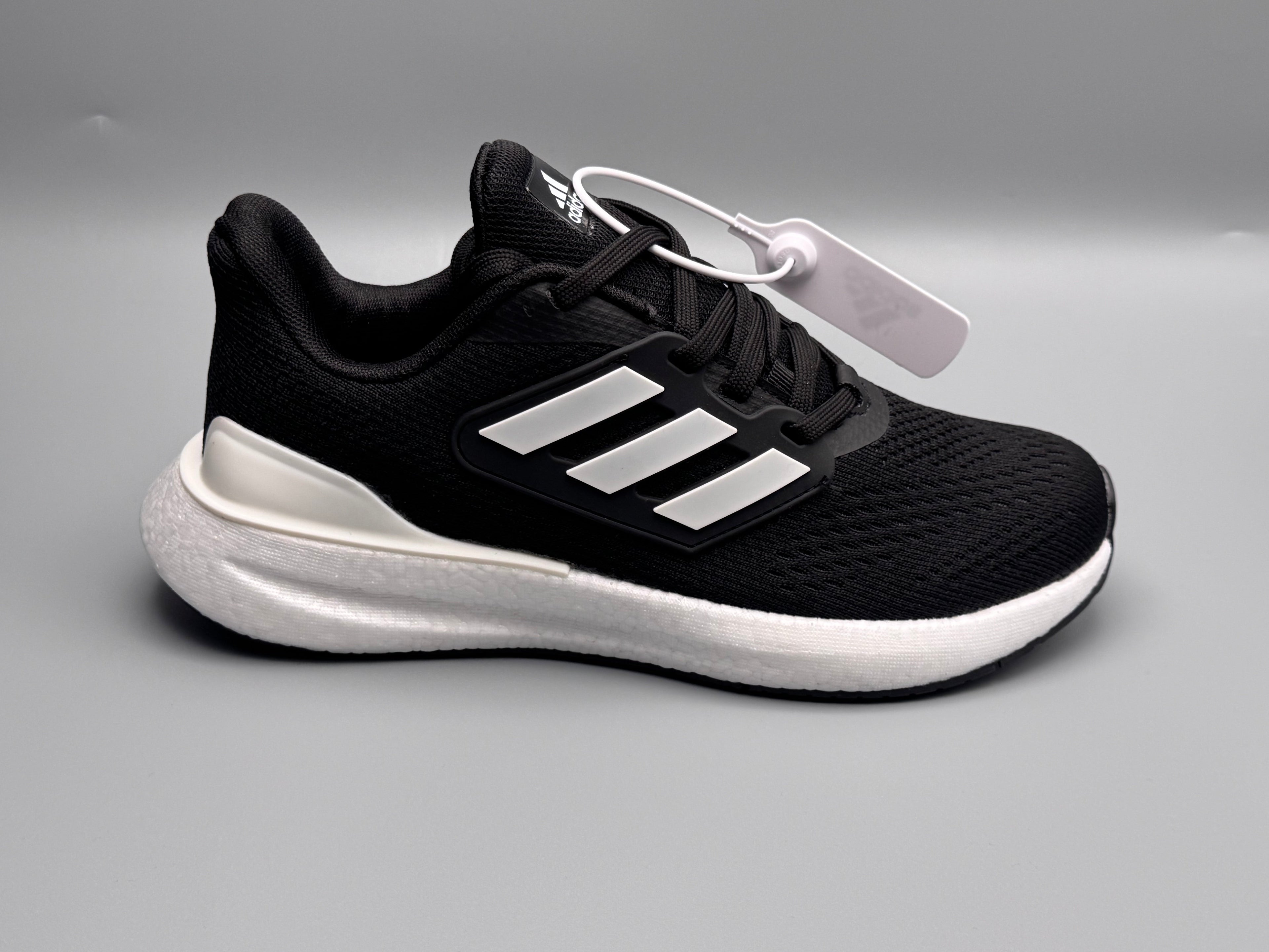 Ultra Boost vaahtopehmeät jogger-housut